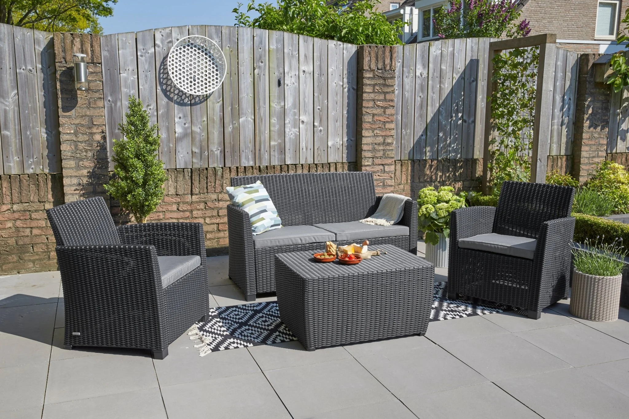 Keter Mia Outdoor Lounge Set - Graphite - Image 11