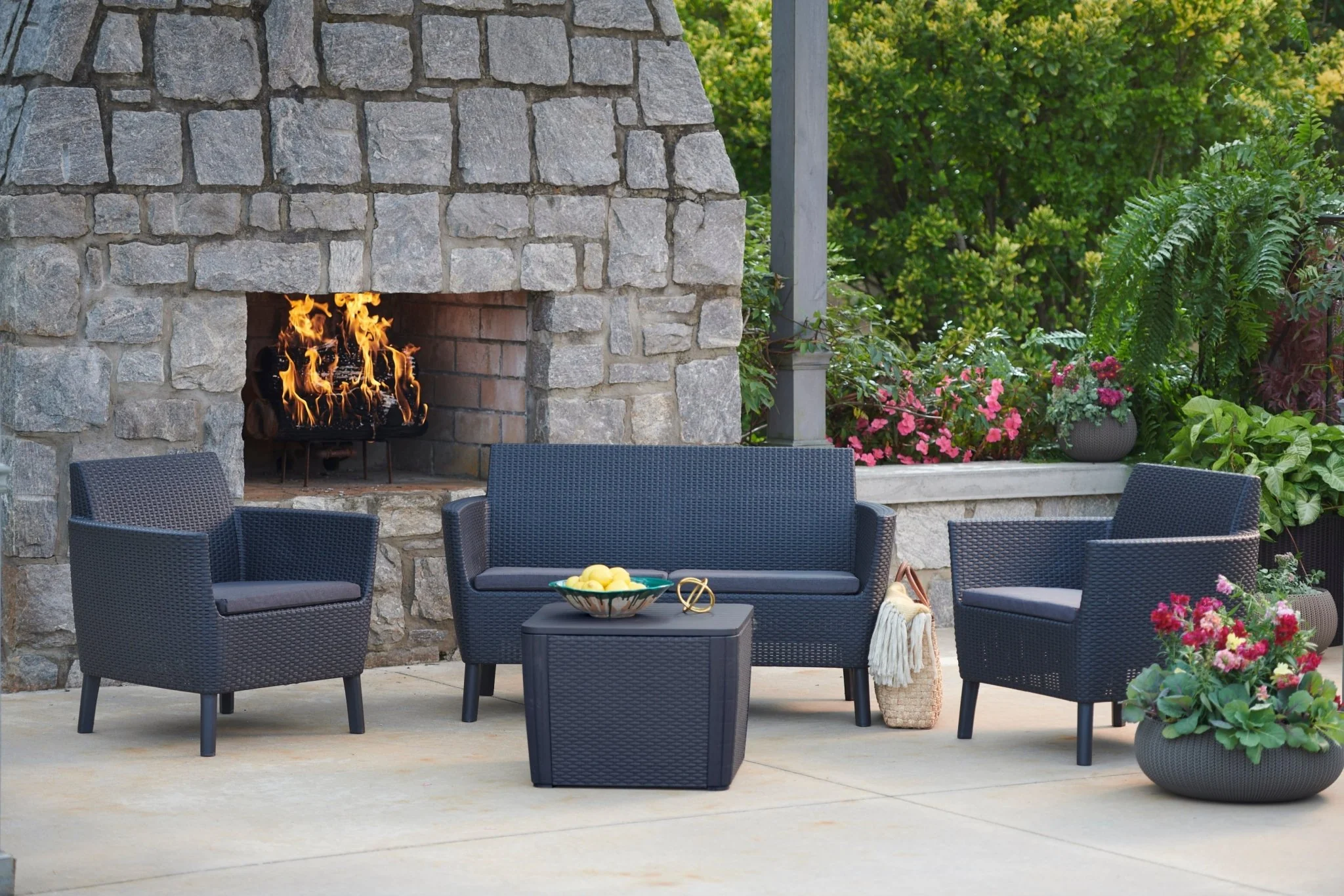 Keter Salemo Lounge Set With Storage Table - GRAPHITE - Image 9