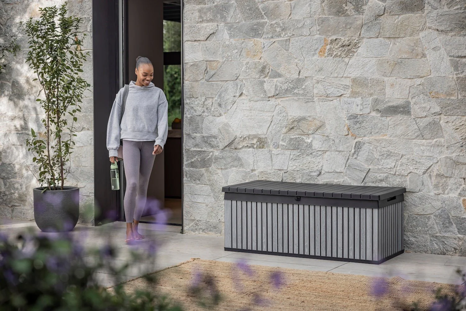 Keter Signature 380L Storage Box - Venetian Grey - Image 8