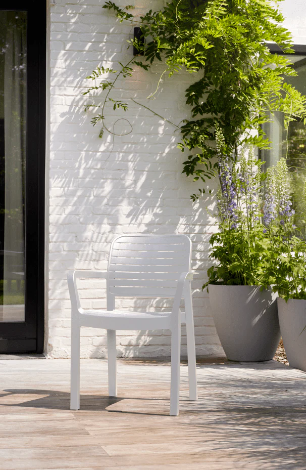 Keter Futura Chloe Dining Set- White - Image 7