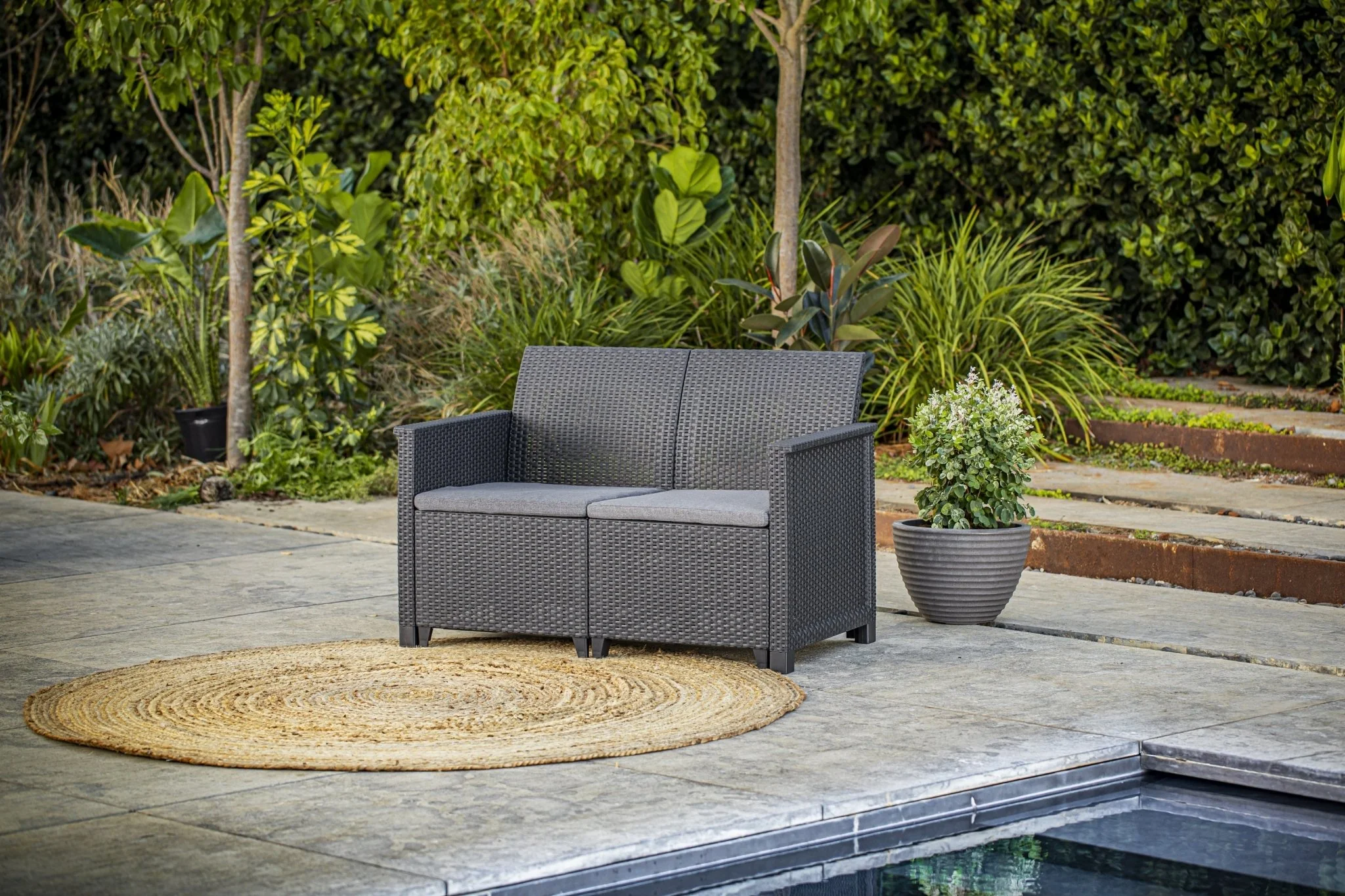 Emma 2 seater Sofa - Image 7